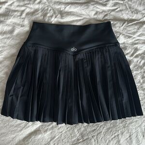 alo tennis skirt